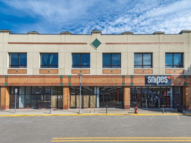 THE RADIUS HAMTRAMCK SQUARE JMC Management